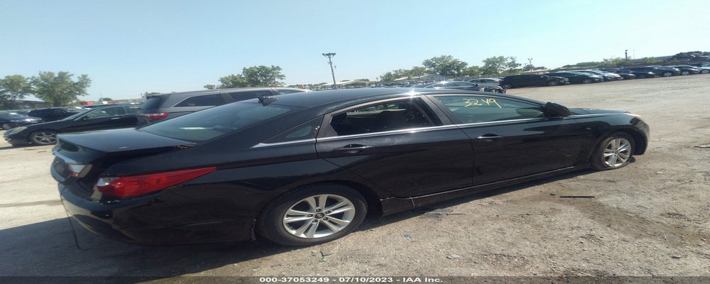 5NPEB4AC8DH566139 2013 HYUNDAI SONATA photo no. 4