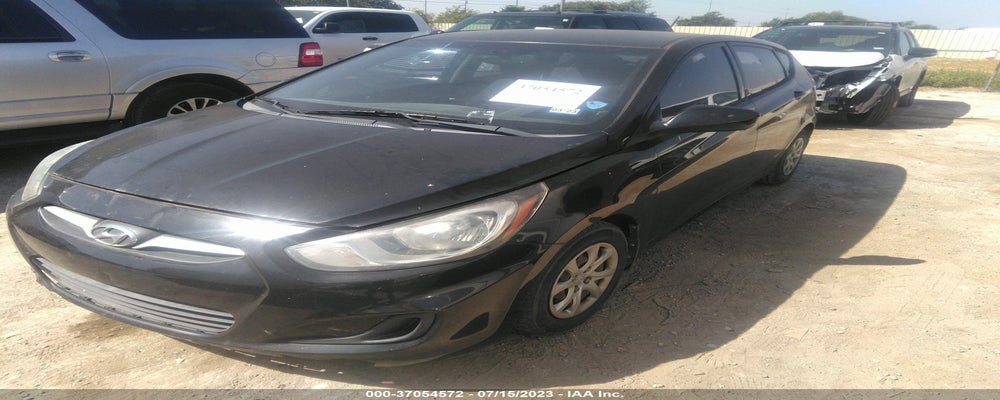 KMHCT5AE8DU081545 2013 HYUNDAI ACCENT photo no. 2
