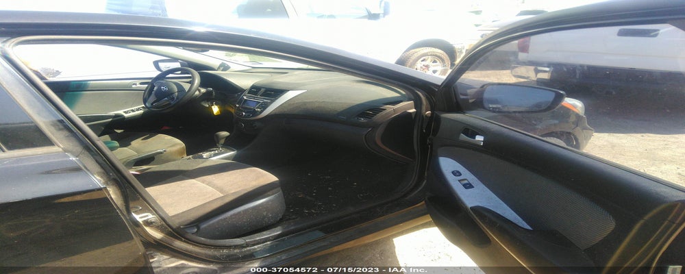 KMHCT5AE8DU081545 2013 HYUNDAI ACCENT photo no. 5