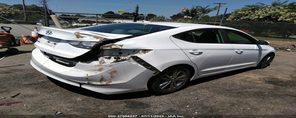 5NPD84LF6HH182013 2017 HYUNDAI ELANTRA photo no. 4