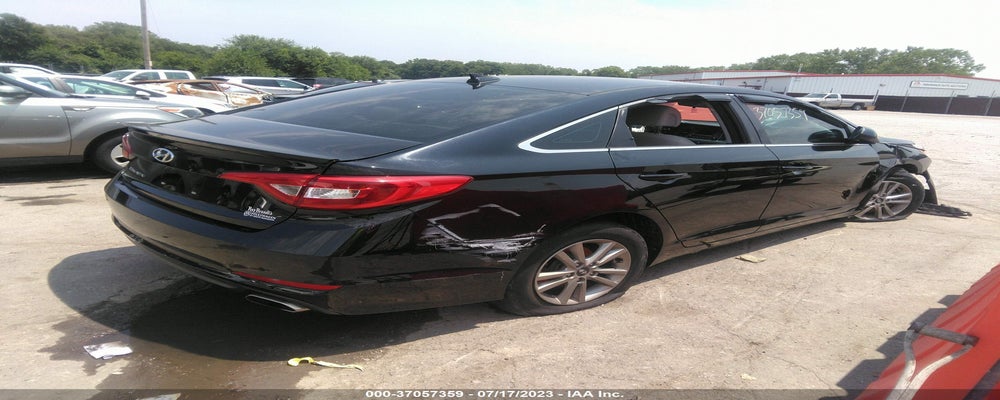 5NPE24AF0FH068529 2015 HYUNDAI SONATA photo no. 4