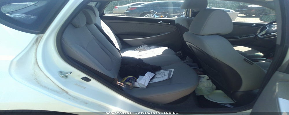 KMHCU5AE2DU062180 2013 HYUNDAI ACCENT photo no. 8