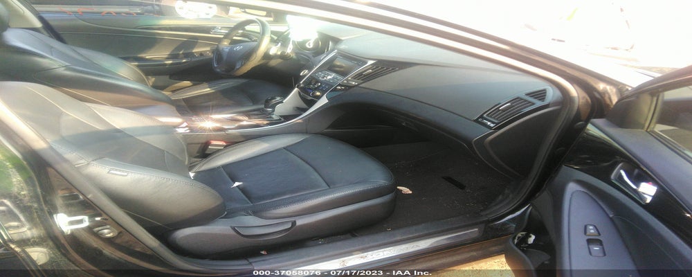 5NPEC4AB8BH203227 2011 HYUNDAI SONATA photo no. 5