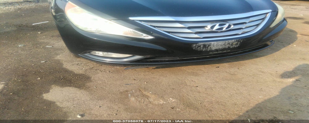 5NPEC4AB8BH203227 2011 HYUNDAI SONATA photo no. 6