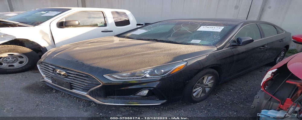 5NPE24AF9JH601311 2018 HYUNDAI SONATA photo no. 2