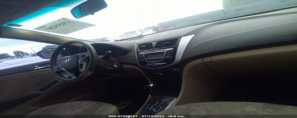 KMHCU4AE8DU315092 2013 HYUNDAI ACCENT photo no. 5