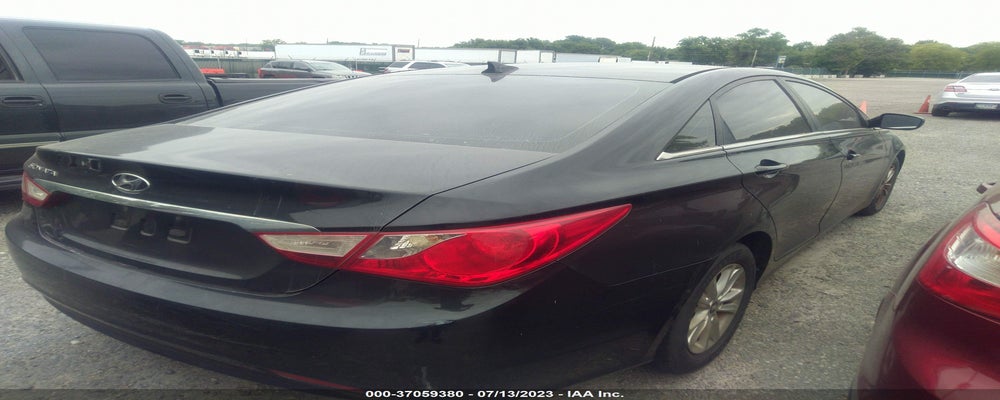 5NPEB4AC8DH588514 2013 HYUNDAI SONATA photo no. 4