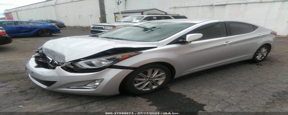 5NPDH4AE6FH593872 2015 HYUNDAI ELANTRA photo no. 2