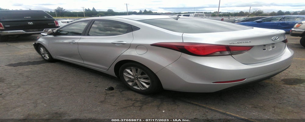 5NPDH4AE6FH593872 2015 HYUNDAI ELANTRA photo no. 3