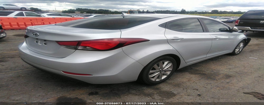 5NPDH4AE6FH593872 2015 HYUNDAI ELANTRA photo no. 4