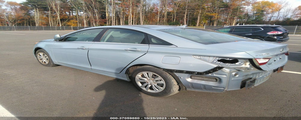 5NPEB4AC8BH188420 2011 HYUNDAI SONATA photo no. 3