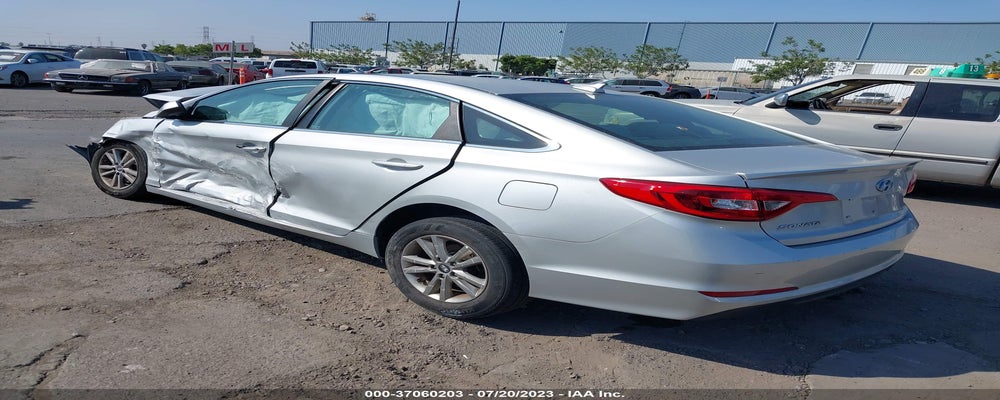 5NPE24AF7FH257999 2015 HYUNDAI SONATA photo no. 3