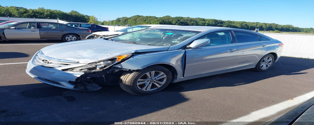 5NPEB4AC4DH658994 2013 HYUNDAI SONATA photo no. 2