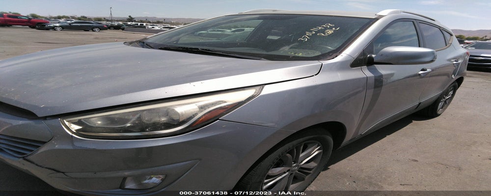 KM8JU3AG3FU996817 2015 HYUNDAI TUCSON photo no. 2
