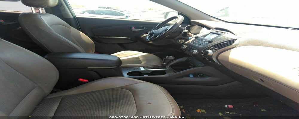 KM8JU3AG3FU996817 2015 HYUNDAI TUCSON photo no. 5