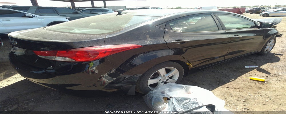 5NPDH4AE9DH239230 2013 HYUNDAI ELANTRA photo no. 4