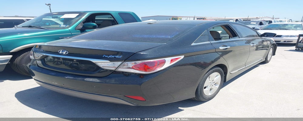 5NPEC4AC7BH232629 2011 HYUNDAI SONATA photo no. 4