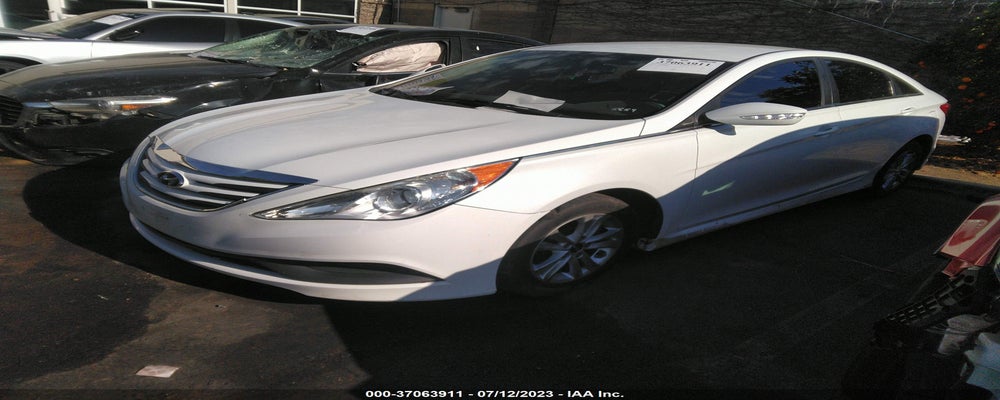 5NPEB4AC4EH925889 2014 HYUNDAI SONATA photo no. 2