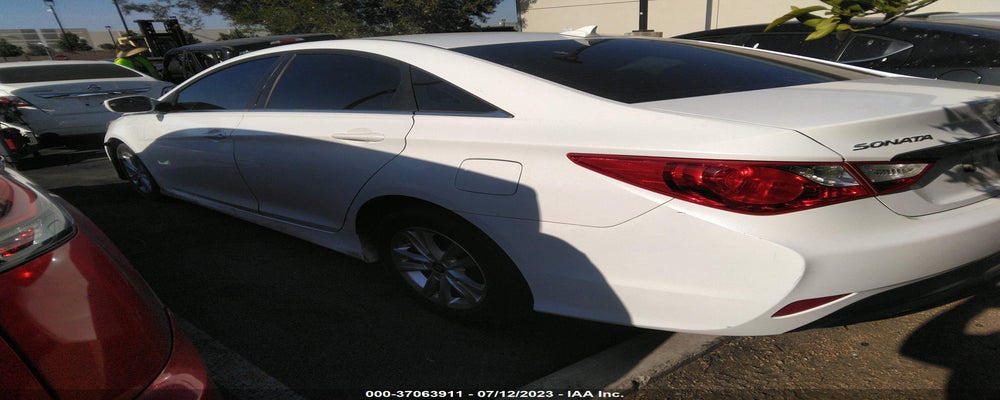 5NPEB4AC4EH925889 2014 HYUNDAI SONATA photo no. 3