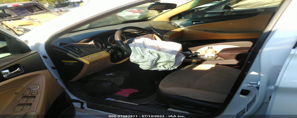 5NPEB4AC4EH925889 2014 HYUNDAI SONATA photo no. 5