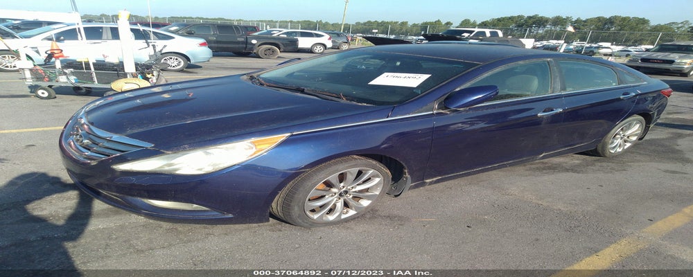 5NPEC4AC6BH259868 2011 HYUNDAI SONATA photo no. 2