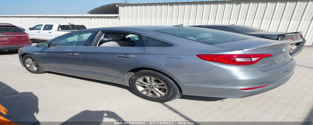 5NPE24AF2HH486464 2017 HYUNDAI SONATA photo no. 3