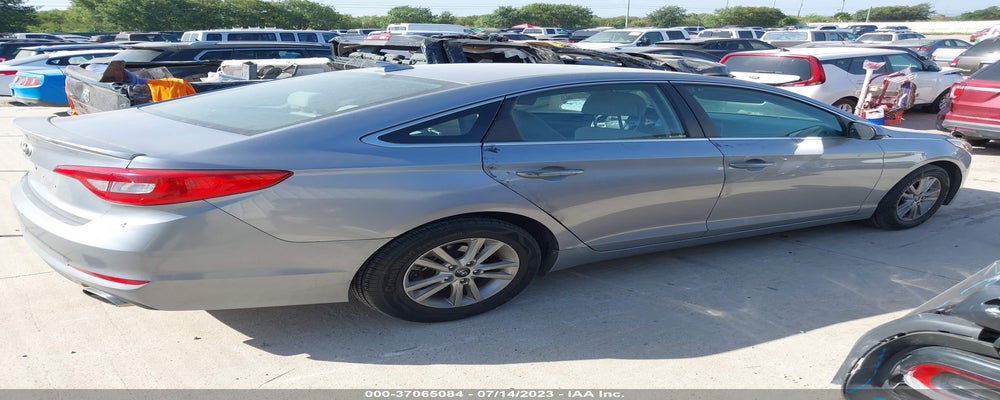 5NPE24AF2HH486464 2017 HYUNDAI SONATA photo no. 4