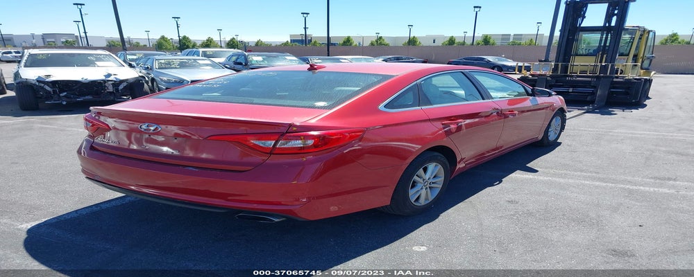 5NPE24AF3HH580059 2017 HYUNDAI SONATA photo no. 4