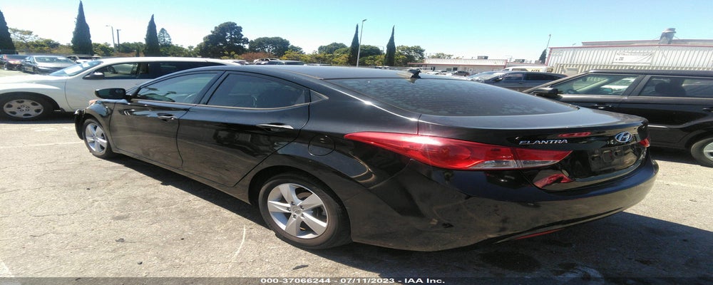 5NPDH4AE9DH364082 2013 HYUNDAI ELANTRA photo no. 3