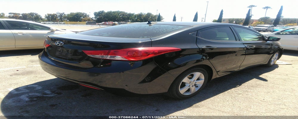 5NPDH4AE9DH364082 2013 HYUNDAI ELANTRA photo no. 4