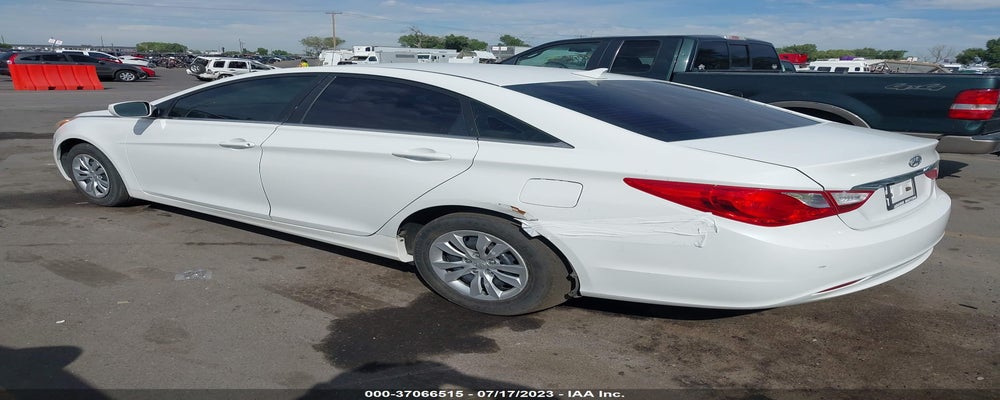 5NPEB4AC9BH222946 2011 HYUNDAI SONATA photo no. 3