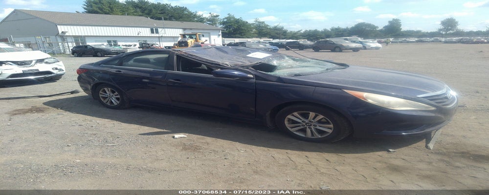5NPEB4AC2BH219354 2011 HYUNDAI SONATA photo no. 3