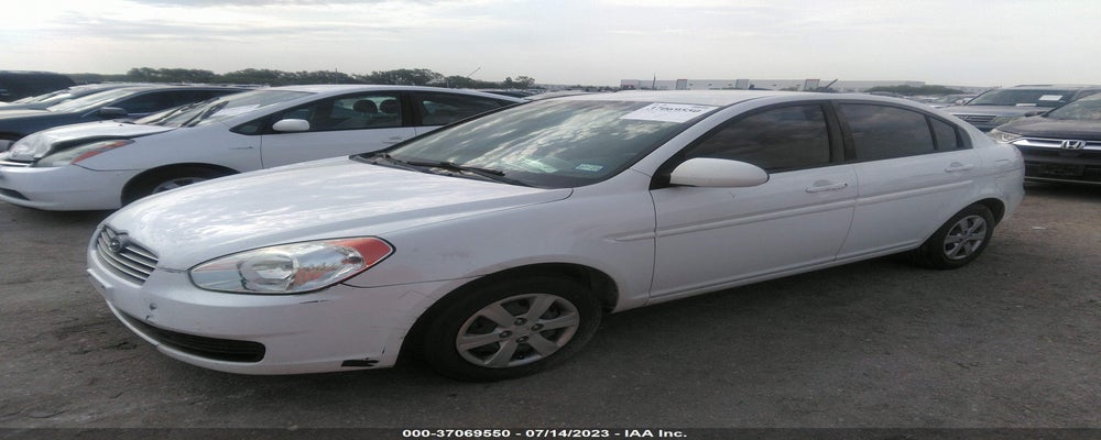 KMHCN4AC4BU610134 2011 HYUNDAI ACCENT photo no. 2