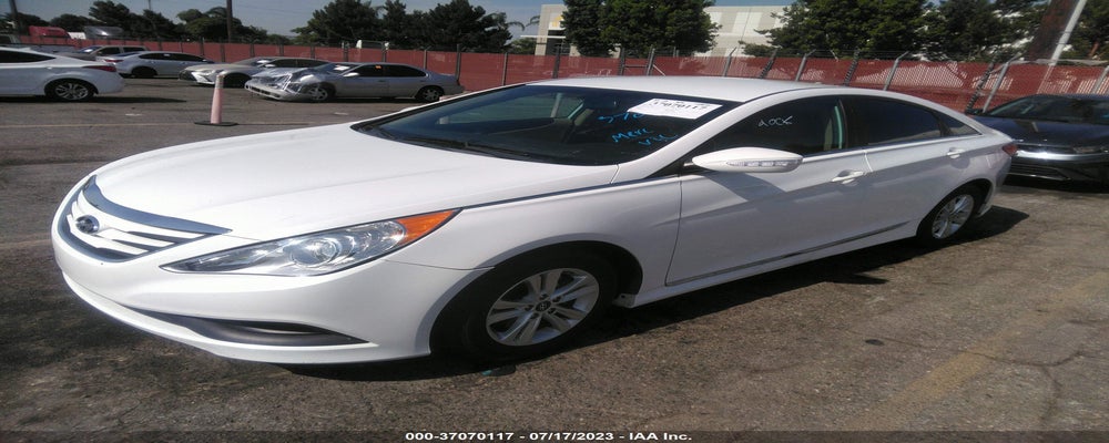 5NPEB4AC7EH932061 2014 HYUNDAI SONATA photo no. 2