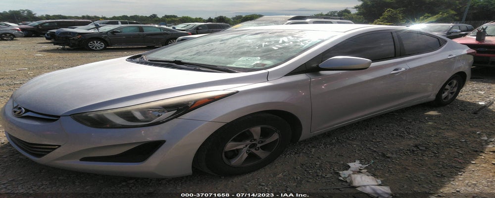 5NPDH4AE6FH631553 2015 HYUNDAI ELANTRA photo no. 2