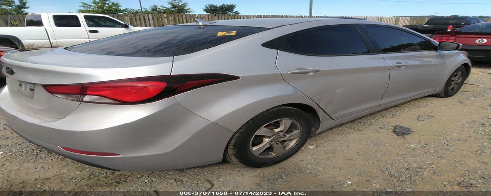 5NPDH4AE6FH631553 2015 HYUNDAI ELANTRA photo no. 4