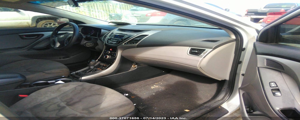 5NPDH4AE6FH631553 2015 HYUNDAI ELANTRA photo no. 5