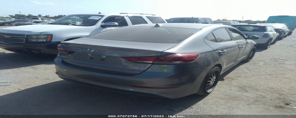 KMHD84LFXHU196546 2017 HYUNDAI ELANTRA photo no. 4