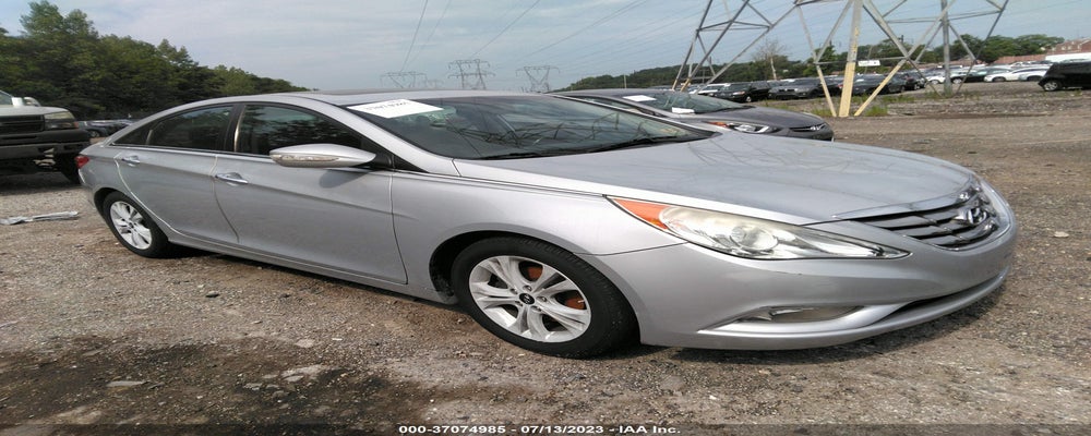5NPEC4AC2BH080081 2011 HYUNDAI SONATA photo no. 2