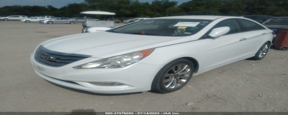 5NPEC4AC1BH014878 2011 HYUNDAI SONATA photo no. 2