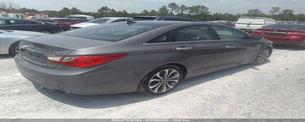 5NPEC4AB9DH601078 2013 HYUNDAI SONATA photo no. 4