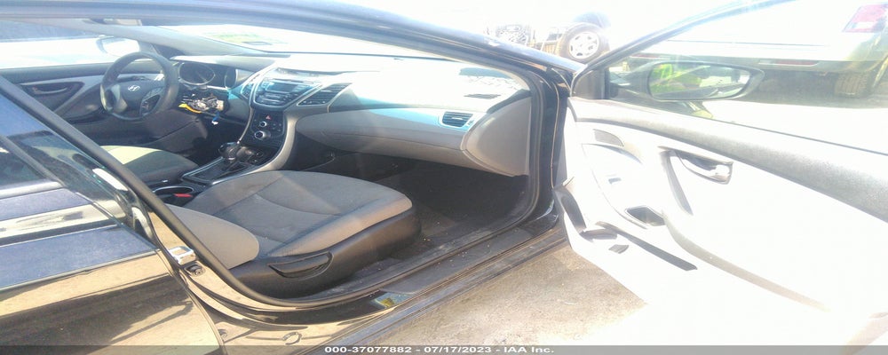 5NPDH4AE9GH780024 2016 HYUNDAI ELANTRA photo no. 5