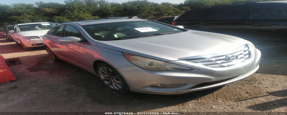 5NPEC4AB5BH177072 2011 HYUNDAI SONATA photo no. 9