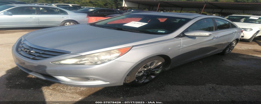 5NPEC4AB5BH177072 2011 HYUNDAI SONATA photo no. 2