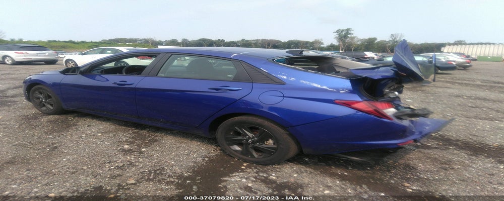 KMHLM4AGXPU46857  2023 HYUNDAI ELANTRA photo no. 3