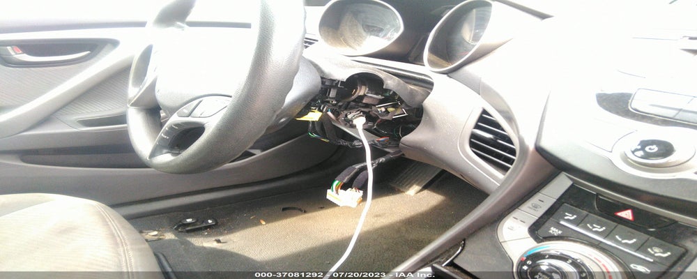 5NPDH4AE2DH185155 2013 HYUNDAI ELANTRA photo no. 11