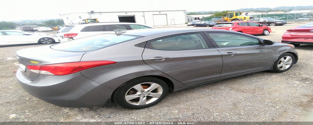 5NPDH4AE2DH185155 2013 HYUNDAI ELANTRA photo no. 4