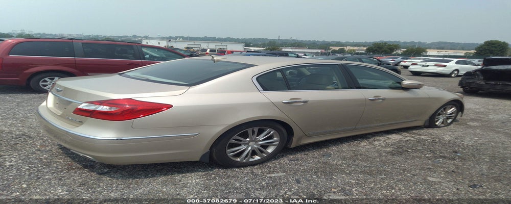 KMHGC4DFXCU199272 2012 HYUNDAI GENESIS photo no. 4