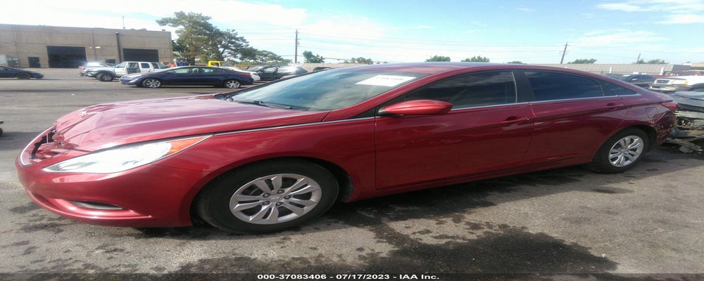 5NPEB4AC0BH046885 2011 HYUNDAI SONATA photo no. 2