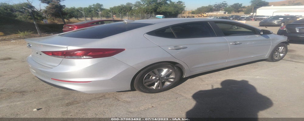 KMHD84LF3JU614726 2018 HYUNDAI ELANTRA photo no. 4